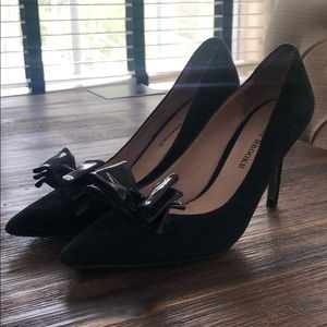 6.5 Audrey Brooke Black Suede Bow Heels